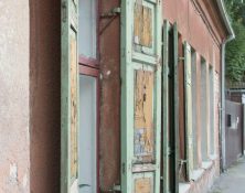 EKSKURSAS: Miestas kaip tekstas. Beieškant raudonmedžio rojaus.